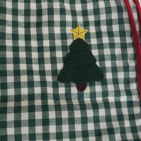 Collections Etc. Christmas Santa Cloth Place Mats - Picture 3 of 6